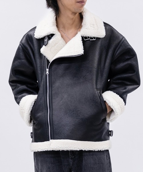 JOHN'S CLOSET（ジョンズクローゼット）の「【13】ヴィンテージ加工 フェイクムートン ダブルジャケット（ムートンコート・メンズ・ブラック系2/ブラック系1・MEDIUM/LARGE）」の2枚目の写真