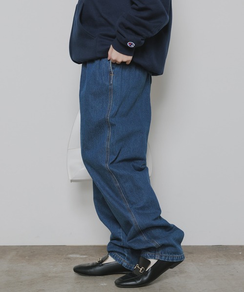 ROOPTOKYO(ループトウキョウ)の「ウェビングベルト付き バルーン ワイドデニムパンツ(デニムパンツ・メンズ・ブルー・M/L/XL)」の3枚目の写真