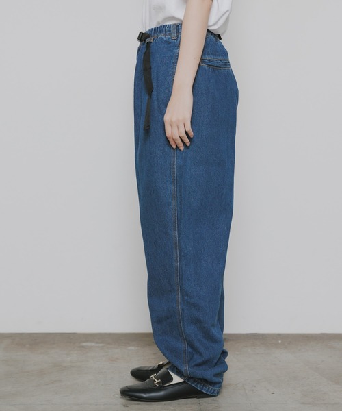ROOPTOKYO(ループトウキョウ)の「ウェビングベルト付き バルーン ワイドデニムパンツ(デニムパンツ・メンズ・ブルー・M/L/XL)」の14枚目の写真