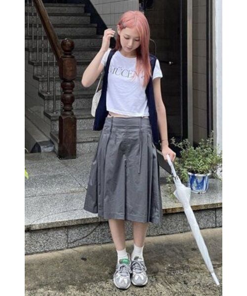 MUCENT（ムセント）の「レタリング半袖Tシャツ（2カラー）（Tシャツ/カットソー・レディース・ホワイト/ブラック・WOMENS）」の21枚目の写真