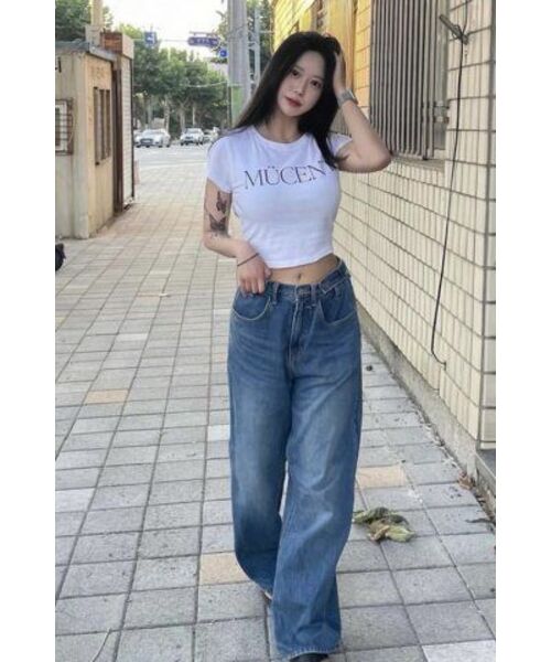 MUCENT（ムセント）の「レタリング半袖Tシャツ（2カラー）（Tシャツ/カットソー・レディース・ホワイト/ブラック・WOMENS）」の22枚目の写真