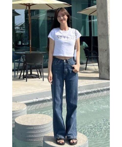 MUCENT（ムセント）の「レタリング半袖Tシャツ（2カラー）（Tシャツ/カットソー・レディース・ホワイト/ブラック・WOMENS）」の3枚目の写真