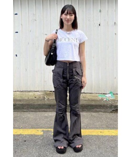 MUCENT（ムセント）の「レタリング半袖Tシャツ（2カラー）（Tシャツ/カットソー・レディース・ホワイト/ブラック・WOMENS）」の4枚目の写真