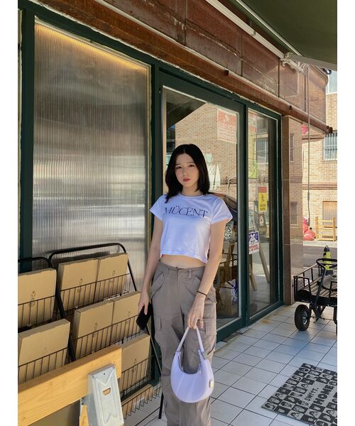 MUCENT（ムセント）の「レタリング半袖Tシャツ（2カラー）（Tシャツ/カットソー・レディース・ホワイト/ブラック・WOMENS）」の5枚目の写真