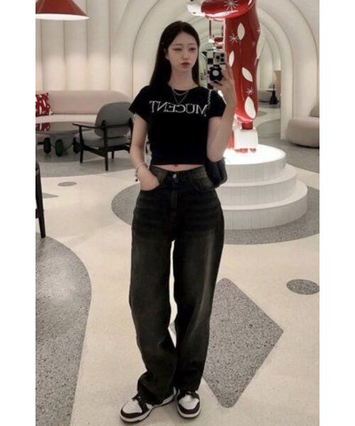 MUCENT（ムセント）の「レタリング半袖Tシャツ（2カラー）（Tシャツ/カットソー・レディース・ホワイト/ブラック・WOMENS）」の6枚目の写真