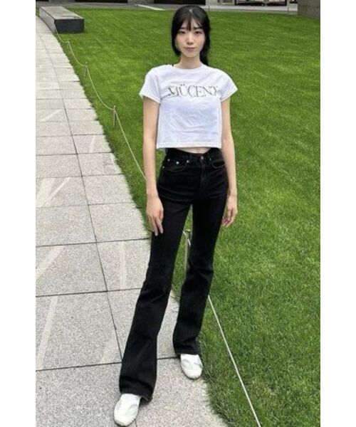 MUCENT（ムセント）の「レタリング半袖Tシャツ（2カラー）（Tシャツ/カットソー・レディース・ホワイト/ブラック・WOMENS）」の13枚目の写真