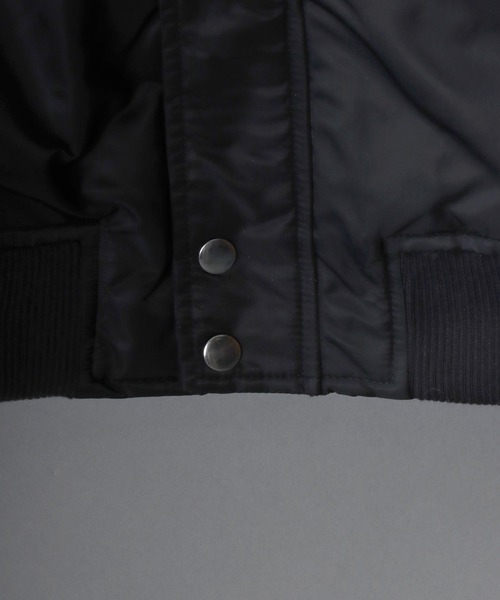 SITRY（シトリー）の「SITRY Heavy Nylon Twill N-2B Flight Jacket/別注 ヘビーナイロンツイル N-2B フライトジャケット ブルゾン（ミリタリージャケット・メンズ・ブラック/オリーブ・M/L/LL）」の15枚目の写真