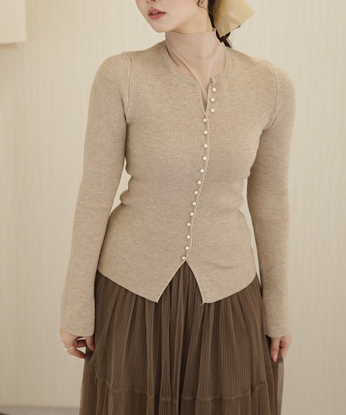 Lace Ladies(レースレディース)の「ハイネック シアー パールボタン ドッキング リブ ニット トップス(ニット/セーター・レディース・アイボリー/ブラック/グレイッシュベージュ/ラベンダー・FREE)」の16枚目の写真