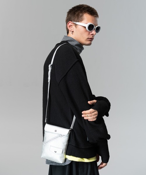 glamb（グラム）の「Riders Sacoche Bag / ライダースサコッシュバッグ（ショルダーバッグ・メンズ・ブラック/ブルー/シルバー・FREE）」の7枚目の写真