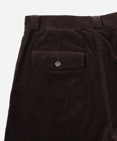 Saturdays NYC(サタデーズ ニューヨークシティ )の「George Corduroy Wide Two Tuck Pants(その他パンツ・メンズ・ダークブラウン・L/M/S/X-SMALL)」の9枚目の写真