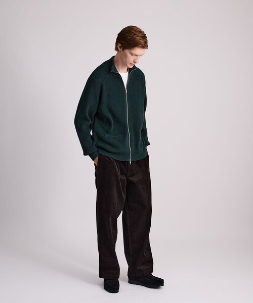 Saturdays NYC(サタデーズ ニューヨークシティ )の「George Corduroy Wide Two Tuck Pants(その他パンツ・メンズ・ダークブラウン・L/M/S/X-SMALL)」の5枚目の写真