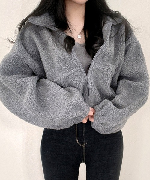 by LEGNA（バイレグナ）の「ふわもこボアショートジャケット（その他アウター・レディース・アイボリー/グレー/ネイビー・MEDIUM/LARGE/X-LARGE）」の4枚目の写真