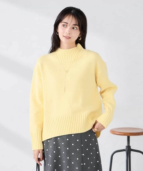 a.v.v(アーヴェヴェ)の「【WEB限定】クロップドバックスリットニット(ニット/セーター・レディース・クリーム/ブルー/チャコールグレー/アイボリー/レッド・36/40/38/42)」の12枚目の写真