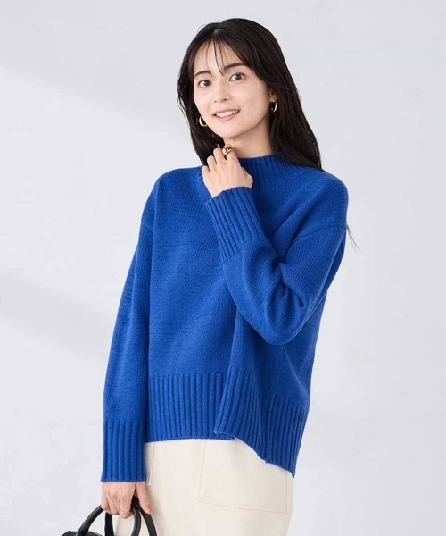 a.v.v(アーヴェヴェ)の「【WEB限定】クロップドバックスリットニット(ニット/セーター・レディース・クリーム/ブルー/チャコールグレー/アイボリー/レッド・36/40/38/42)」の18枚目の写真