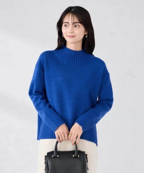 a.v.v(アーヴェヴェ)の「【WEB限定】クロップドバックスリットニット(ニット/セーター・レディース・クリーム/ブルー/チャコールグレー/アイボリー/レッド・36/40/38/42)」の19枚目の写真