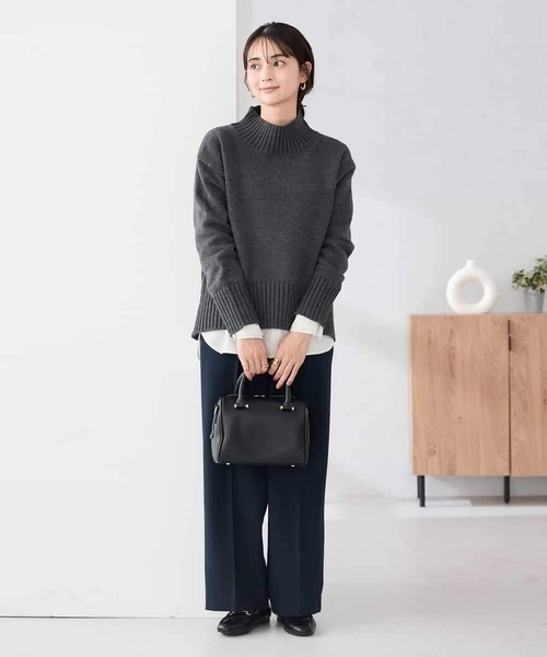 a.v.v（アーヴェヴェ）の「【WEB限定】クロップドバックスリットニット（ニット/セーター・レディース・クリーム/ブルー/チャコールグレー/アイボリー/レッド・36/40/38/42）」の15枚目の写真