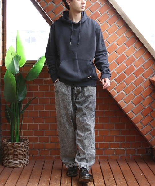 Calvin Klein(カルバン・クライン)の「Calvin Klein ワンポイント裏起毛パーカー(パーカー・メンズ・ブラック・X-LARGE/MEDIUM/LARGE)」の14枚目の写真