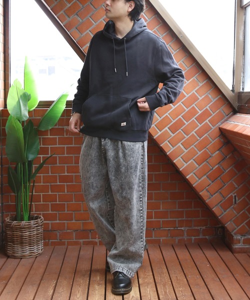 Calvin Klein(カルバン・クライン)の「Calvin Klein ワンポイント裏起毛パーカー(パーカー・メンズ・ブラック・X-LARGE/MEDIUM/LARGE)」の15枚目の写真