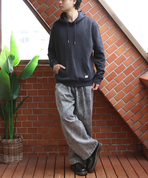 Calvin Klein(カルバン・クライン)の「Calvin Klein ワンポイント裏起毛パーカー(パーカー・メンズ・ブラック・X-LARGE/MEDIUM/LARGE)」の17枚目の写真