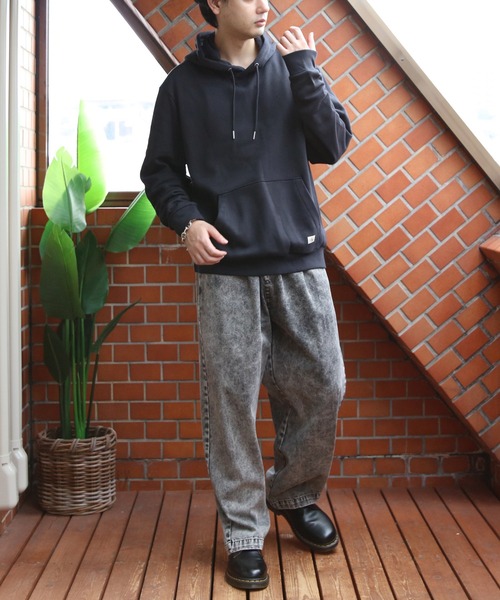 Calvin Klein(カルバン・クライン)の「Calvin Klein ワンポイント裏起毛パーカー(パーカー・メンズ・ブラック・X-LARGE/MEDIUM/LARGE)」の18枚目の写真