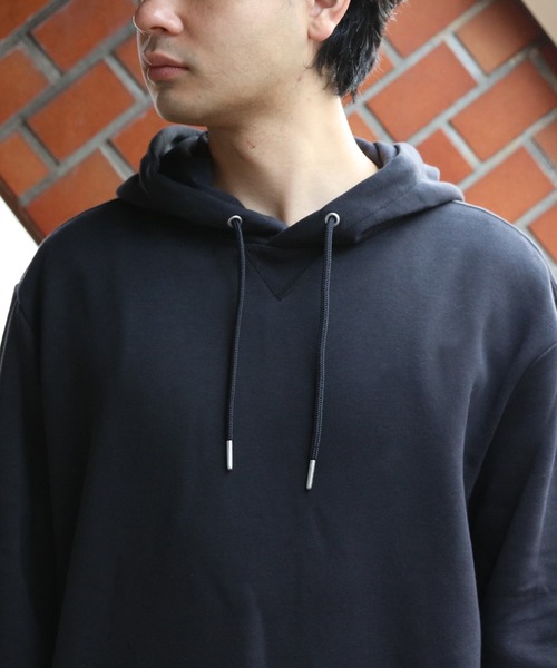 Calvin Klein(カルバン・クライン)の「Calvin Klein ワンポイント裏起毛パーカー(パーカー・メンズ・ブラック・X-LARGE/MEDIUM/LARGE)」の7枚目の写真