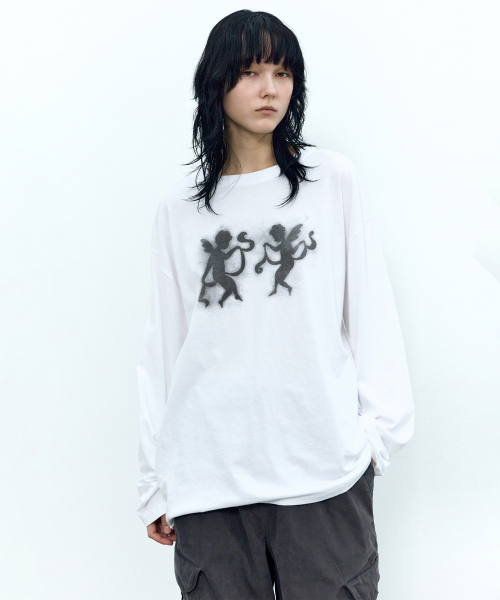 INSILENCE WOMEN(インサイレンスウーマン)の「エンジェルグラフィックロングスリーブWHITE(Tシャツ/カットソー・レディース・その他・MEDIUM)」の1枚目の写真