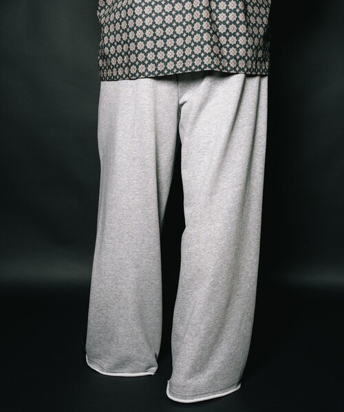 NineMicrophones（ナインマイクロフォンズ）の「SWEAT CHICANO PANTS（スウェットパンツ・メンズ・グレー/ブラック・MEDIUM）」の5枚目の写真