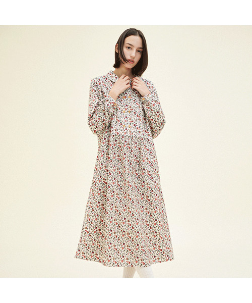 CHIQUITA(チキータ)の「ダブルドレス(フラワーナッピング)ベージュ244202FBE(ワンピース・レディース・その他・SMALL/MEDIUM)」の1枚目の写真