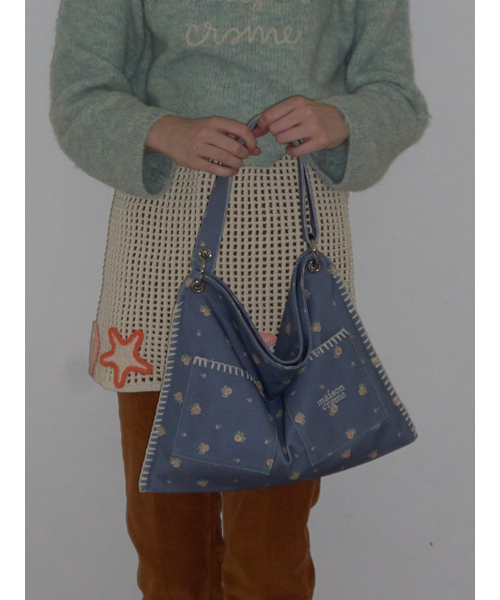 MAISON CREME(メゾンクレム)の「Grand Collage bag _ Rose Blue(メッセンジャーバッグ・レディース・その他・FREE)」の3枚目の写真