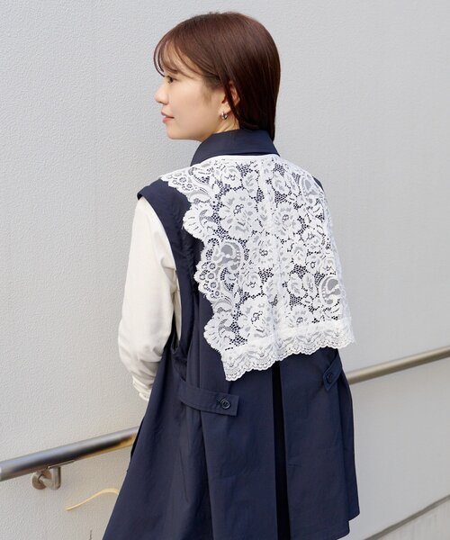 Kastane(カスタネ)の「【マルチウェイ/袖取り外し可能】レース付きフレアトレンチコート(トレンチコート・レディース・アイボリー/ネイビー・FREE)」の11枚目の写真