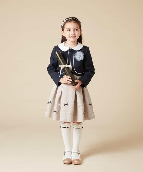 a.v.v（アーヴェヴェ）の「[KIDS][セレモニー]パール調カチューシャ（カチューシャ・キッズ・アイボリー・120）」の3枚目の写真