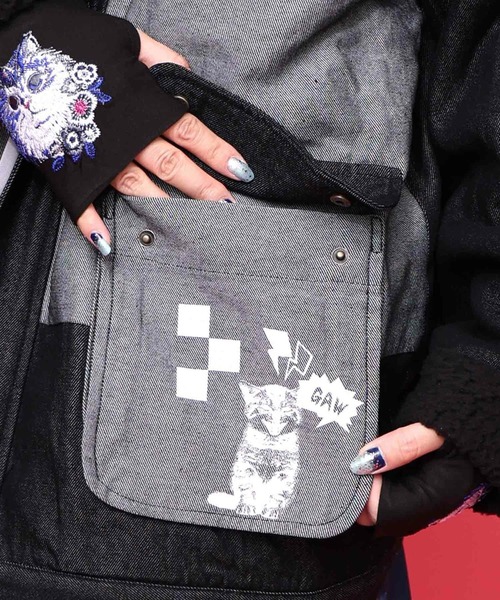 ScoLar(スカラー)の「ScoLar(スカラー) 落書きモザイク柄デニム×ボアジャケット(デニムジャケット・レディース・ネイビー/ブラック・MEDIUM)」の11枚目の写真