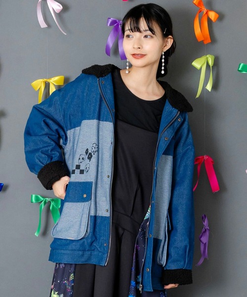 ScoLar(スカラー)の「ScoLar(スカラー) 落書きモザイク柄デニム×ボアジャケット(デニムジャケット・レディース・ネイビー/ブラック・MEDIUM)」の21枚目の写真