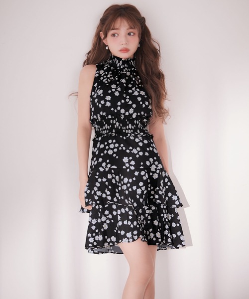 sugar nine(シュガーナイン)の「【ワンピース】フラワープリントフレアワンピース(ワンピース・レディース・ロイヤルブルー/レッド/ブラック×ホワイト/ホワイト・SMALL/X-SMALL/MEDIUM)」の12枚目の写真
