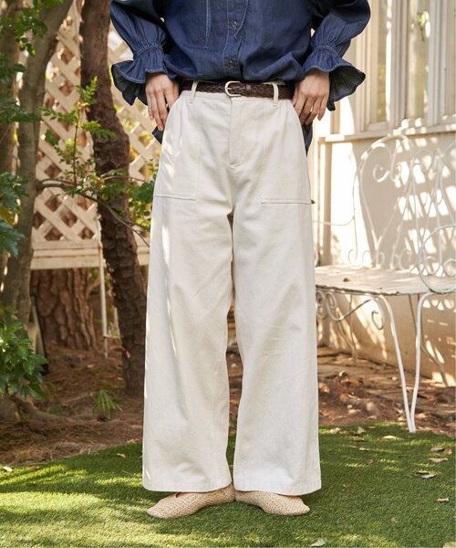 LBC(エルビーシー)の「コットンベイカーワイドパンツ(その他パンツ・レディース・チャコール/カーキ/オフホワイト・L/M)」の19枚目の写真