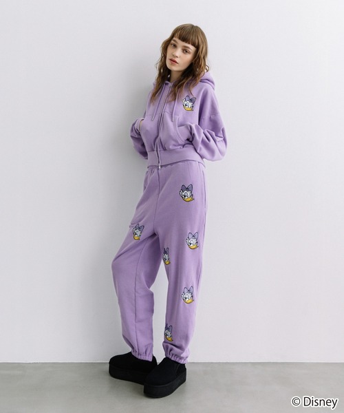 Disney / EMBROIDERY SWEAT PANTS（スウェットパンツ）｜WCJ（ダブル