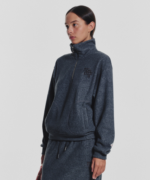 MENASOO(ミナス)の「Terry Fleece Sweatshirt Half Zip Up_Charcoal(スウェット・レディース・チャコール・1/2)」の3枚目の写真