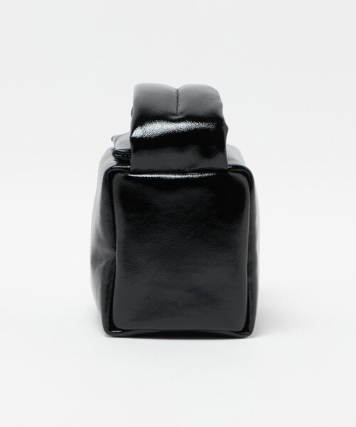 ODETTE E ODILE(オデットエオディール)の「<Bucket Baggage> Puff Cube Small BL(ハンドバッグ・レディース・ブラック・FREE)」の4枚目の写真
