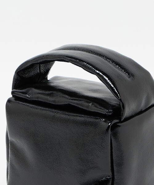 ODETTE E ODILE(オデットエオディール)の「<Bucket Baggage> Puff Cube Small BL(ハンドバッグ・レディース・ブラック・FREE)」の7枚目の写真