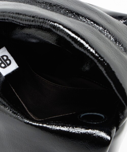 ODETTE E ODILE(オデットエオディール)の「<Bucket Baggage> Puff Cube Small BL(ハンドバッグ・レディース・ブラック・FREE)」の10枚目の写真