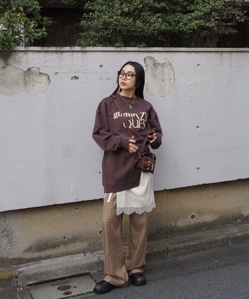 Ameri(アメリ)の「CONCEPT DOCKING CUT TOP(Tシャツ/カットソー・レディース・アイボリー/スミクロ/ブラウン・FREE)」の11枚目の写真