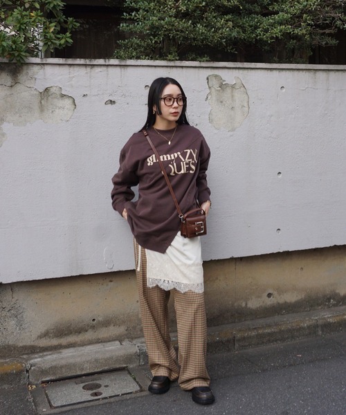 Ameri(アメリ)の「CONCEPT DOCKING CUT TOP(Tシャツ/カットソー・レディース・アイボリー/スミクロ/ブラウン・FREE)」の12枚目の写真