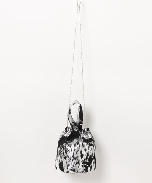 NOISE MAKER(ノイズメーカー)の「2WAYドローストリングバッグ(ショルダーバッグ・レディース・ブラック系その他/シルバー系その他・FREE)」の16枚目の写真