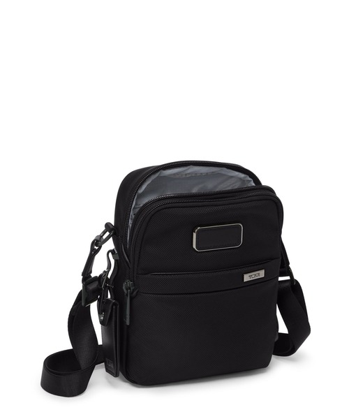 TUMI(トゥミ)の「TUMI ALPHA(アルファ) スモール・クロスボディ(ショルダーバッグ・メンズ・ブラック・FREE)」の4枚目の写真