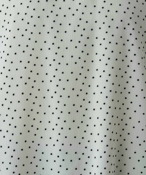 GLOBAL WORK(グローバルワーク)の「MATINEE LINE/アソートシャーリングブラウス/632551(シャツ/ブラウス・レディース・ブラック/ライトベージュ/その他/ホワイト系その他2・LARGE/MEDIUM)」の8枚目の写真