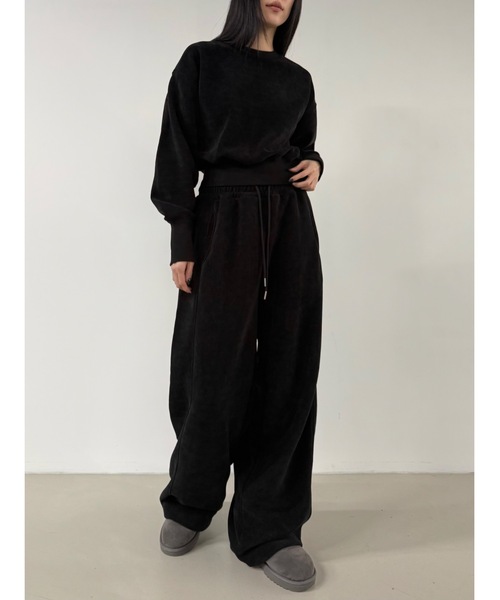 Didot.showroom(ディドット ショールーム)の「【DIDOT.】ピンタックワイドパンツ(フリース裏起毛・裾絞り可能)(スウェットパンツ・レディース・ネイビー/ブラック/ブラウン・FREE)」の4枚目の写真