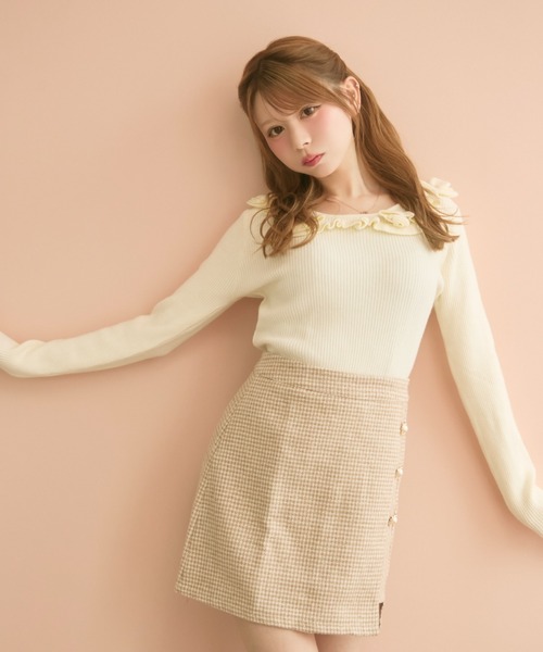 TITTY&CO.(ティティーアンドコー)の「ローズリブニット(ニット/セーター・レディース・グレー/ベージュ/ブラック/アイボリー/ブルー・FREE)」の7枚目の写真