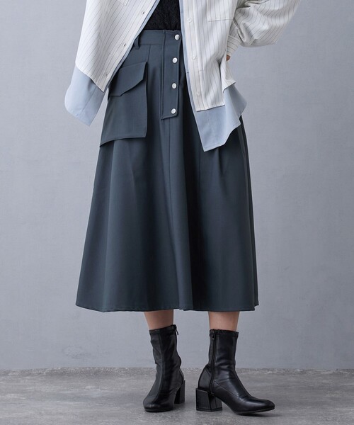 NICOLE CLUB(ニコル クラブ)の「タブデザインスカート(スカート・レディース・ブラック/チャコールグレー/グリーン・M)」の2枚目の写真