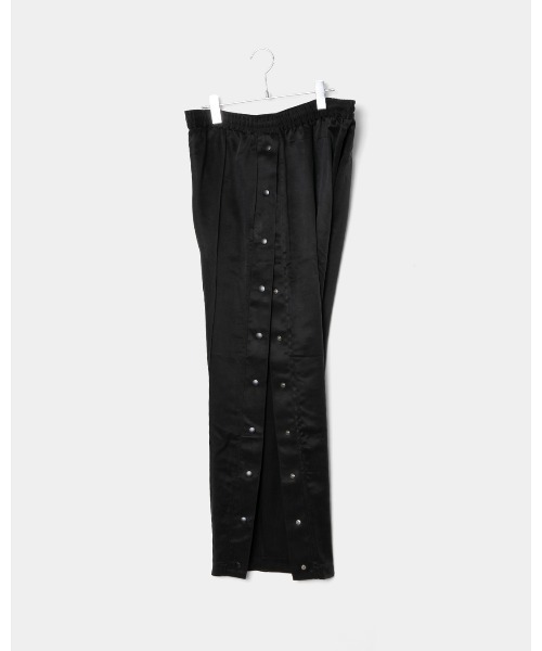 APPLEBUM（アップルバム）の「Cupra Satin Tearaway Pants（その他パンツ・メンズ・オリーブ/ブラック・LARGE/X-LARGE/MEDIUM）」の17枚目の写真