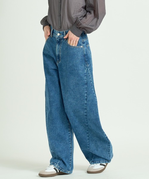 A.D.C.L.（エーディーシーエル）の「デニム ボリュームカーブパンツ（デニムパンツ・レディース・ネイビー/サックスブルー・M/L）」の10枚目の写真